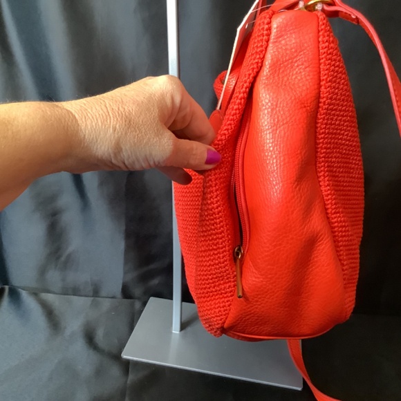 NWT The SAK red crossbody shoulder crocheted leather bag concealed - Picture 7 of 15